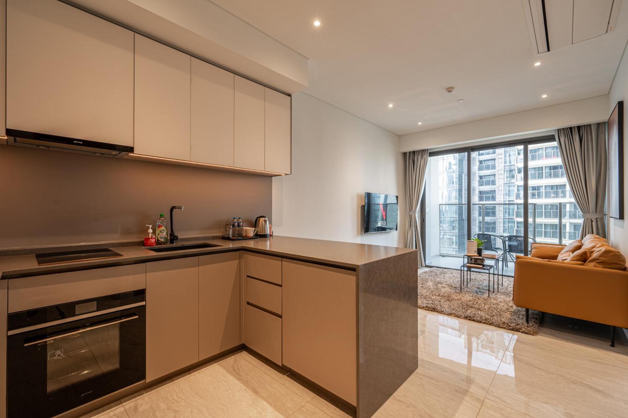 Apartment The Metropole Opera By Kaystay